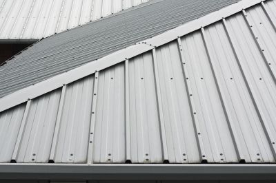 How Long Metal Roof Replacement Typically Lasts
